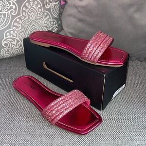 FN “Came Across You Flat Sandals” 💖